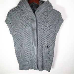 Zara Knitwear Cable Knit Vest Faux Fur Hood Large